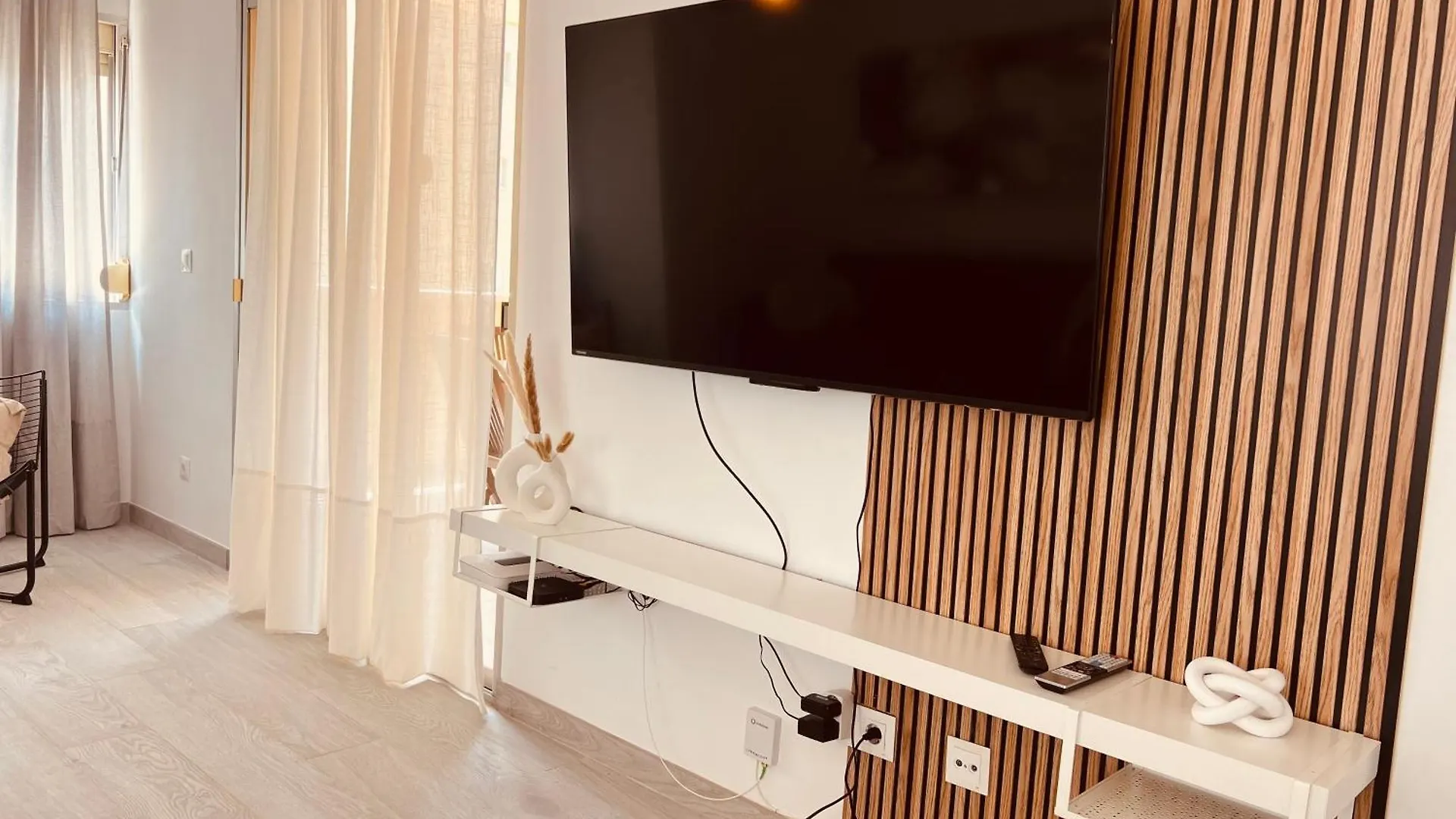 Apartmán Los Boliches, Nuevo, 3D, Wifi, Aacc, Para 8 Fuengirola